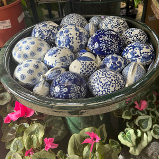 Floating Blue & White Balls